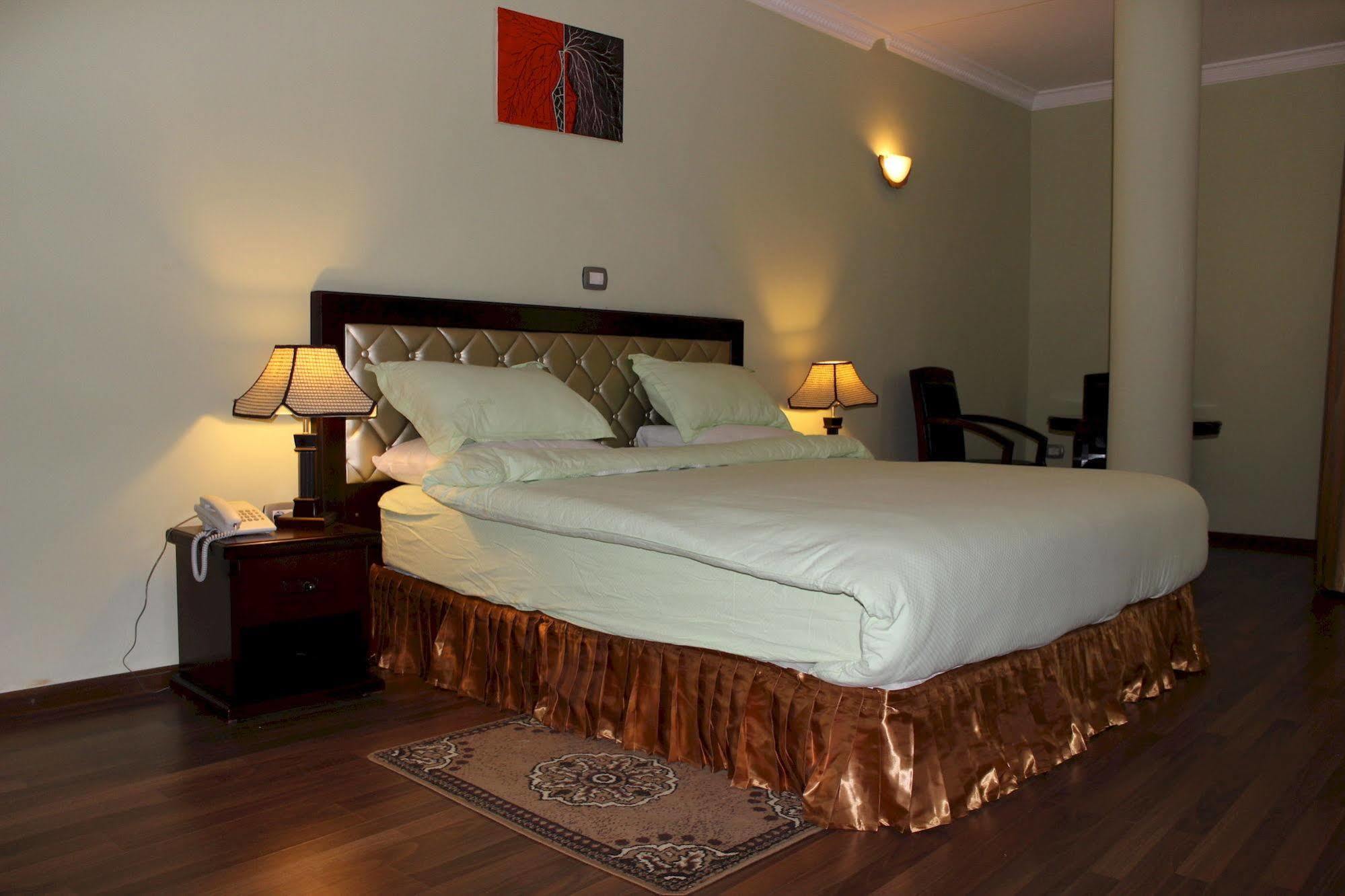 Oasis Hotel Apartment Addis Ababa Exterior photo